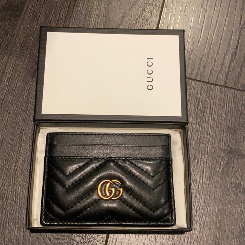 Gucci GG with gold hardware card holder